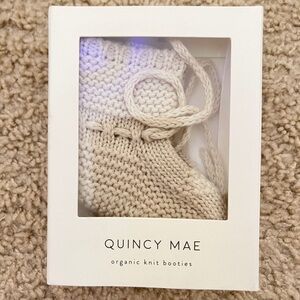 Quincy Mae knit booties in natural